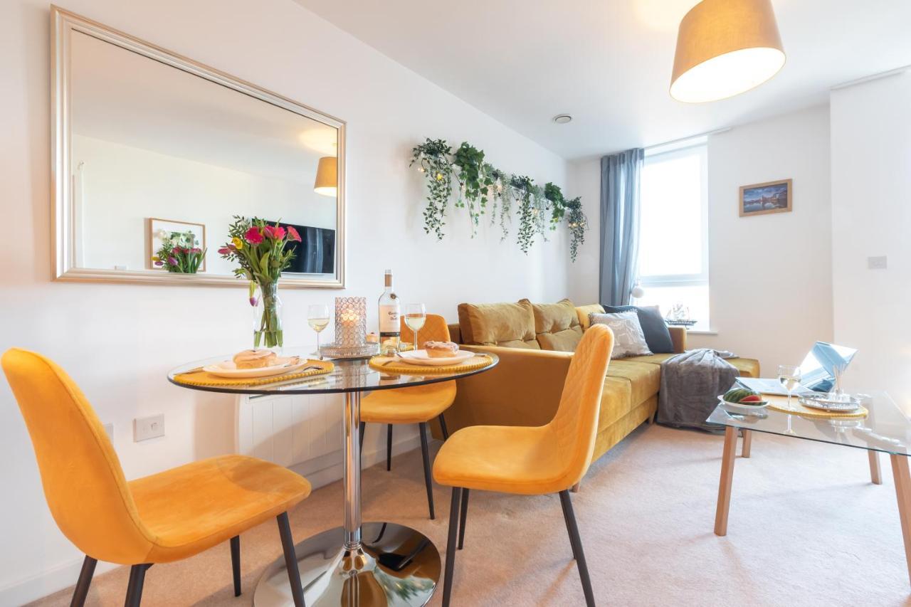 Amber Apartment Oasis - Your Gateway To Southampton'S Vibrant Heart, Port, Shopping Εξωτερικό φωτογραφία